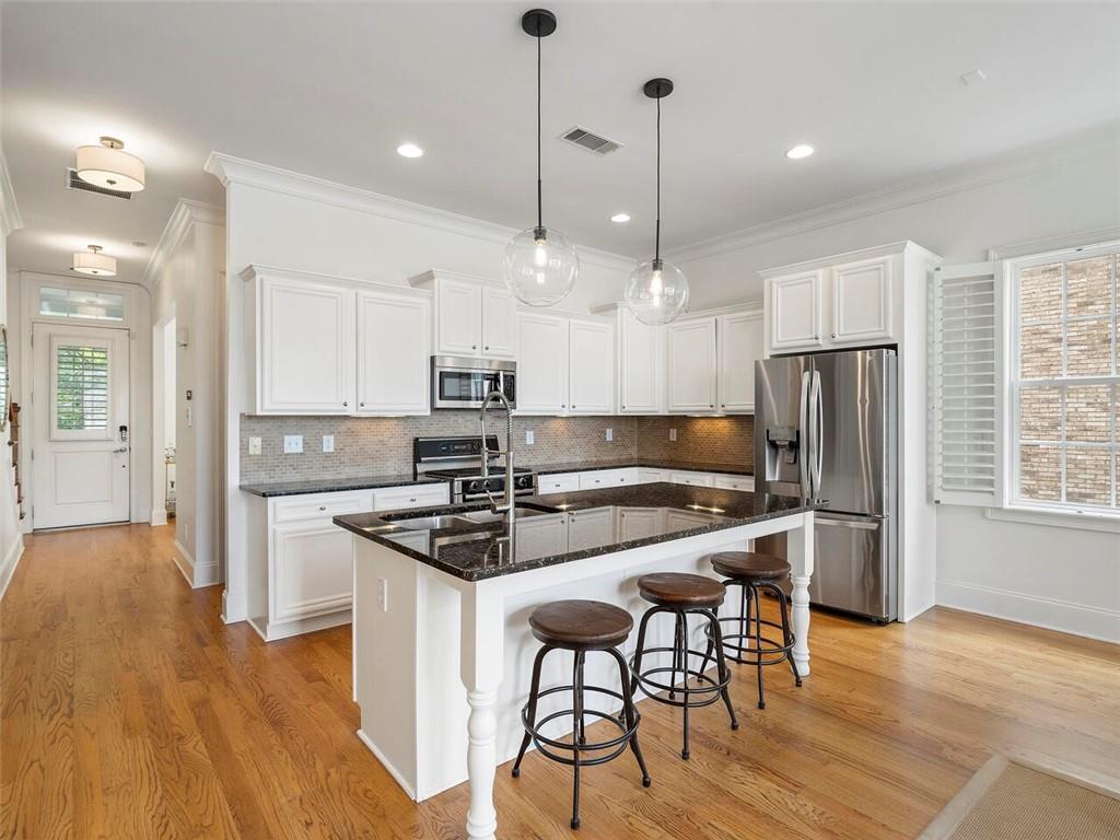 1414 Briarhaven Trail NE