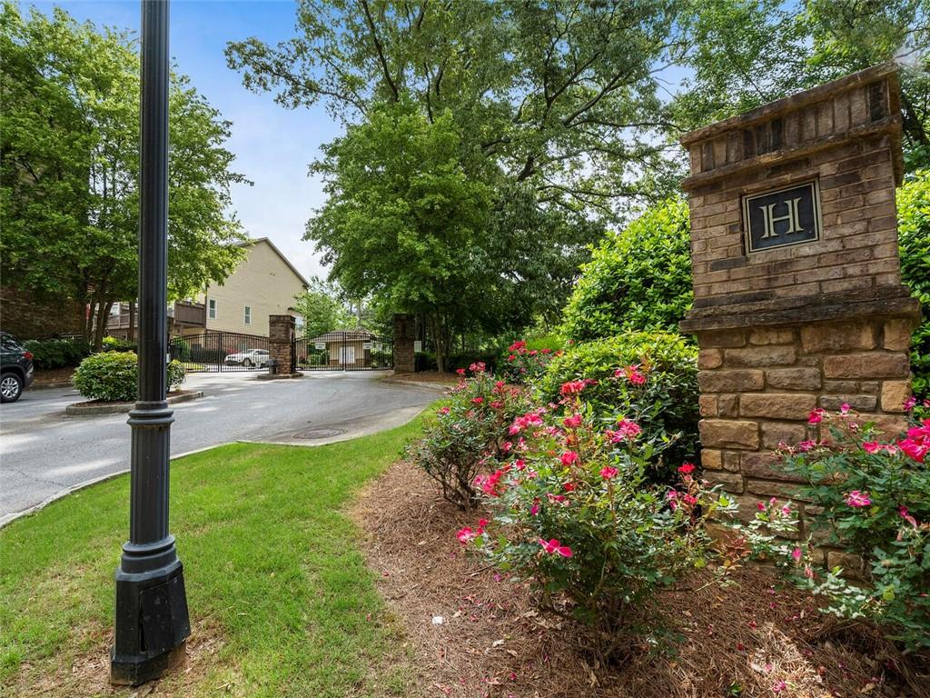 1414 Briarhaven Trail NE