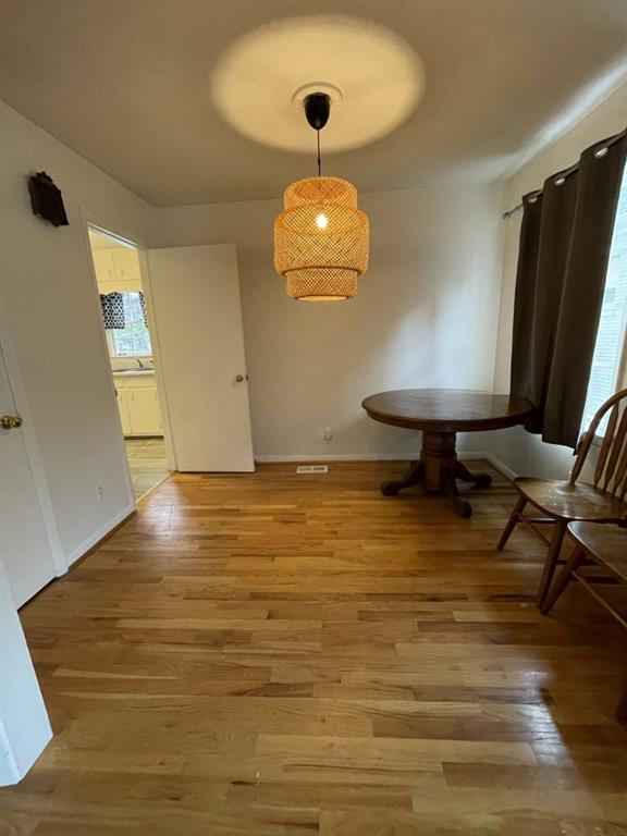 2429 Glenwood Drive NE APT A