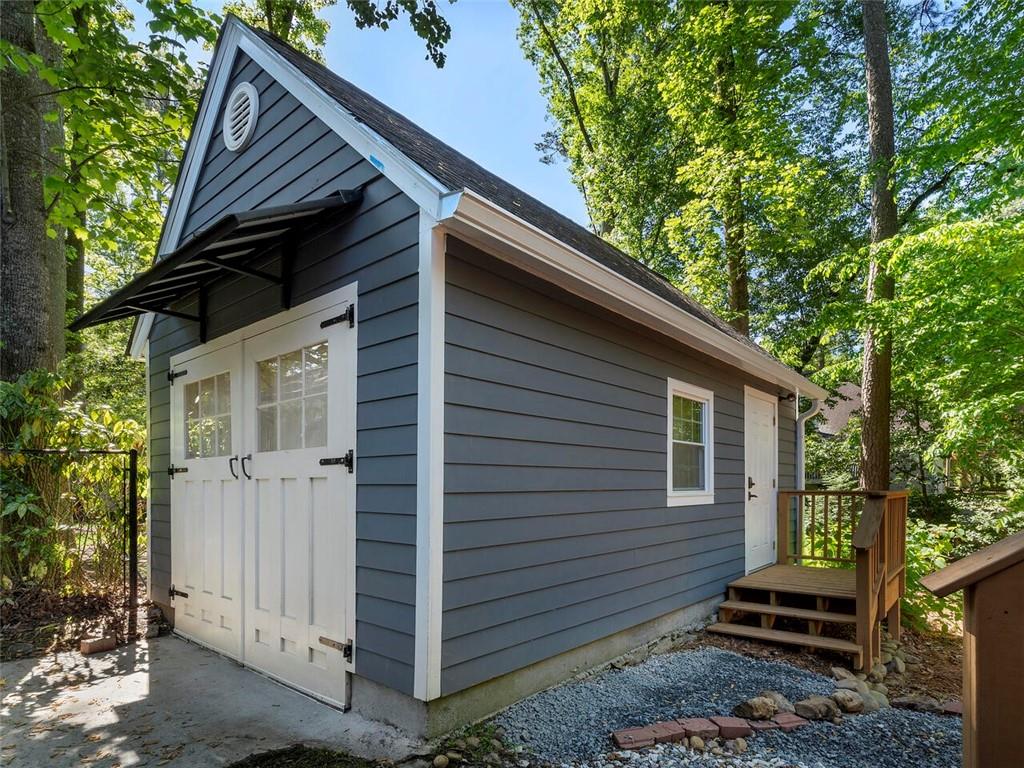 68 Karland Drive NW