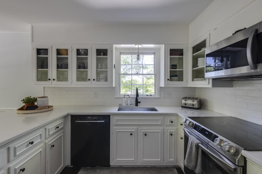 5477 Woodsong Trail