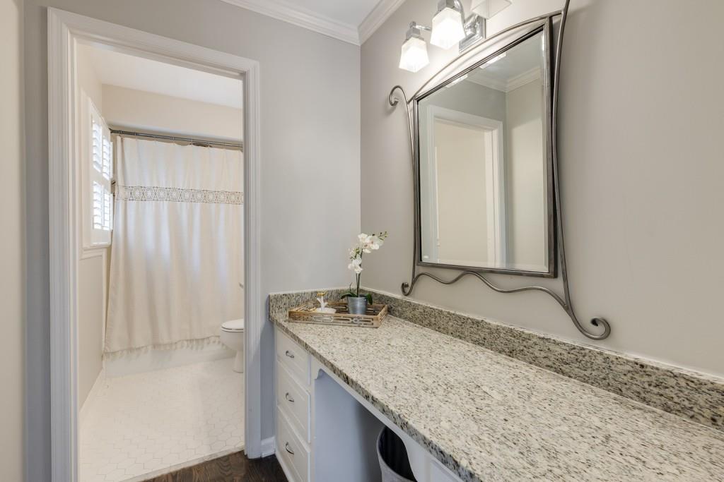 5477 Woodsong Trail
