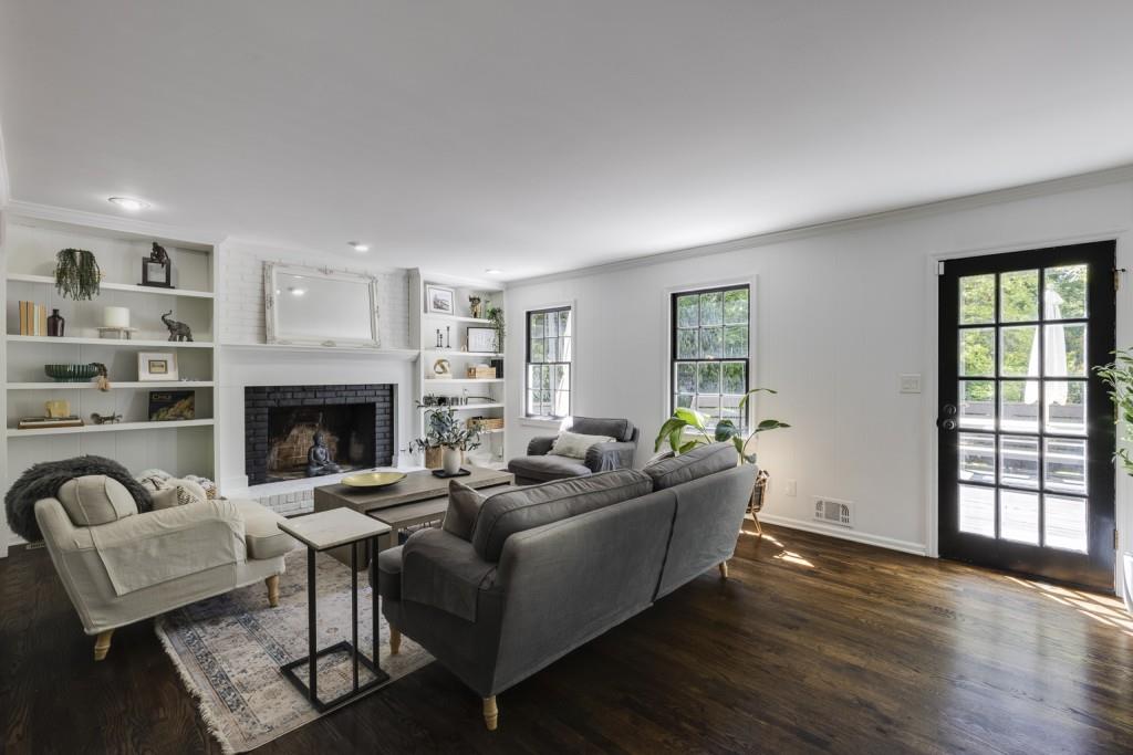 5477 Woodsong Trail