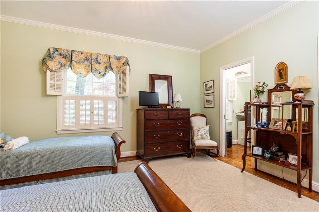3494 Paces Place NW