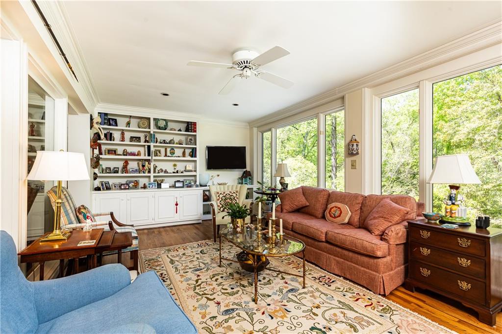 3494 Paces Place NW