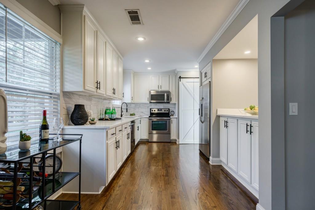 995 Lindbergh Drive