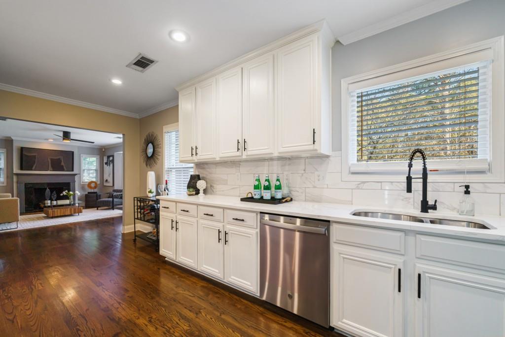 995 Lindbergh Drive