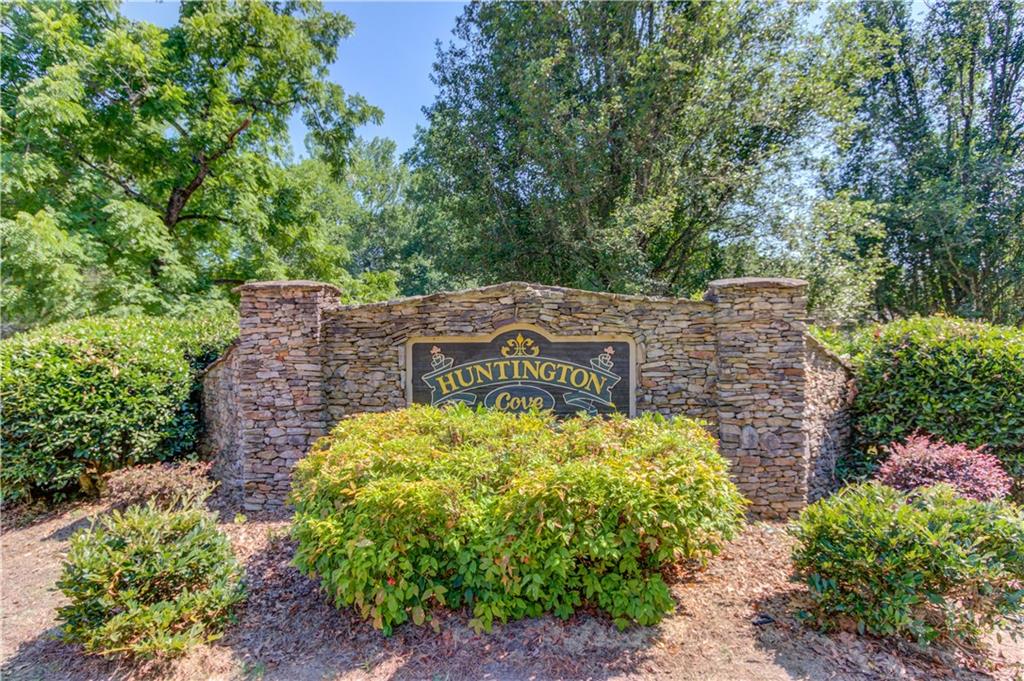 646 Huntington Trace