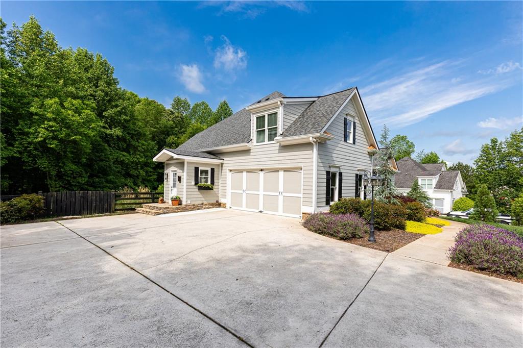 716 Goodson Road