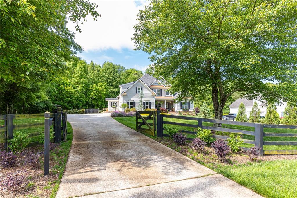 716 Goodson Road