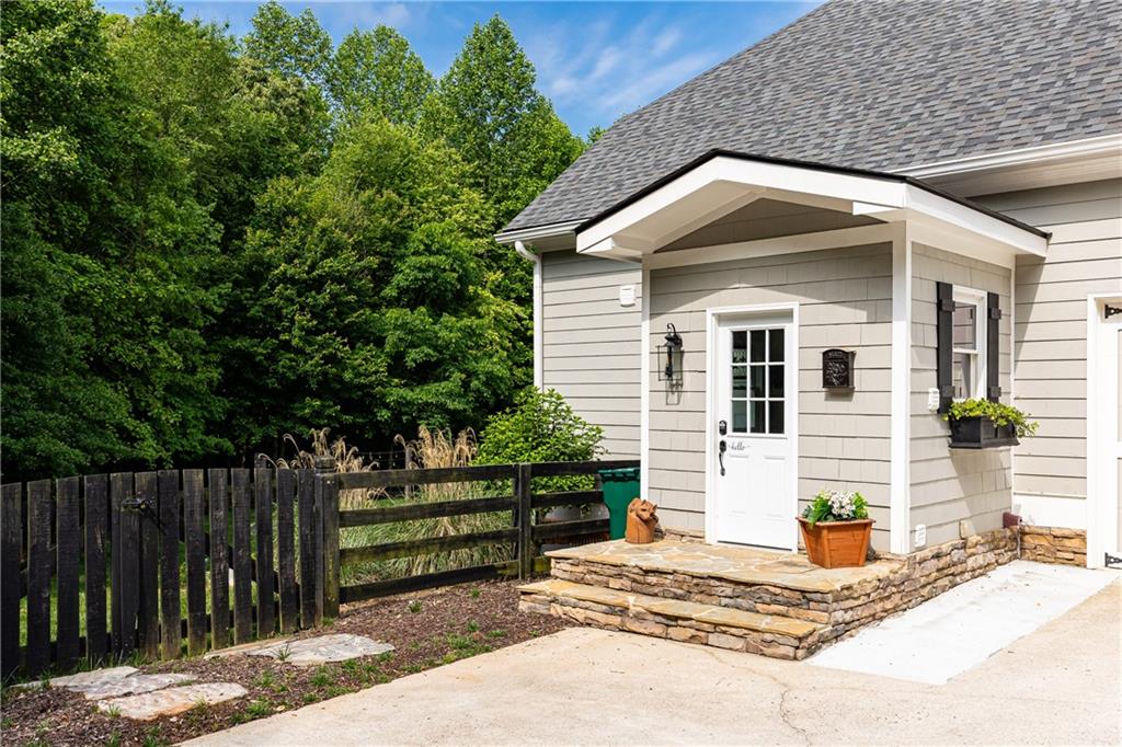 716 Goodson Road