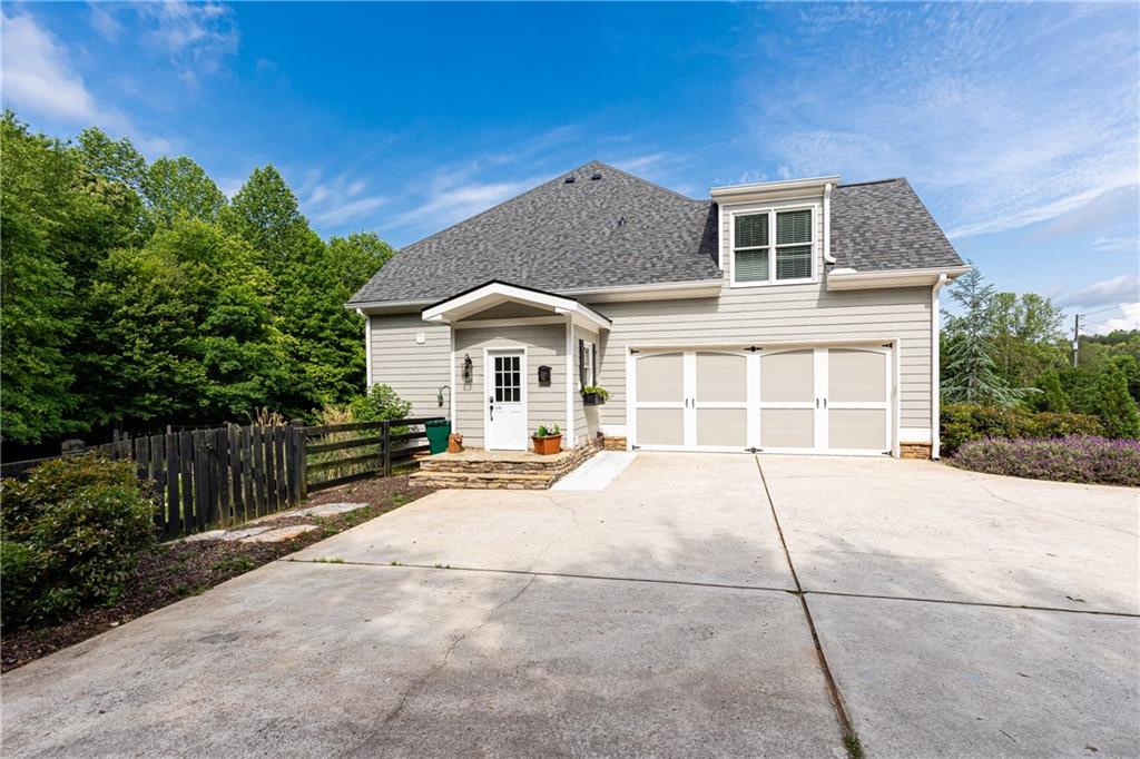716 Goodson Road