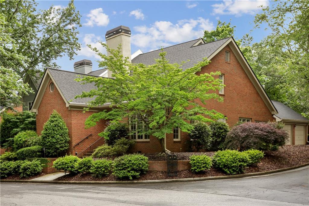 29 Paces West Drive NW