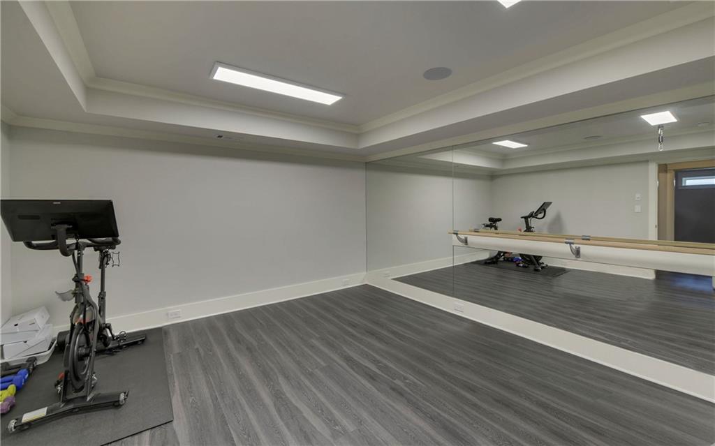 4048 Navajo Trail NE