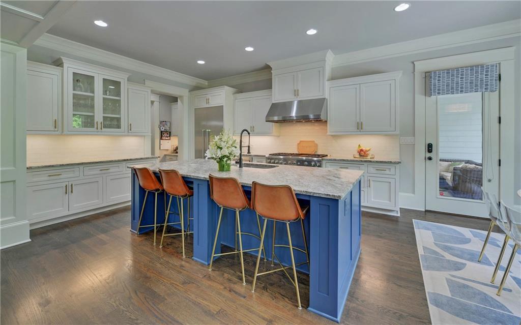4048 Navajo Trail NE
