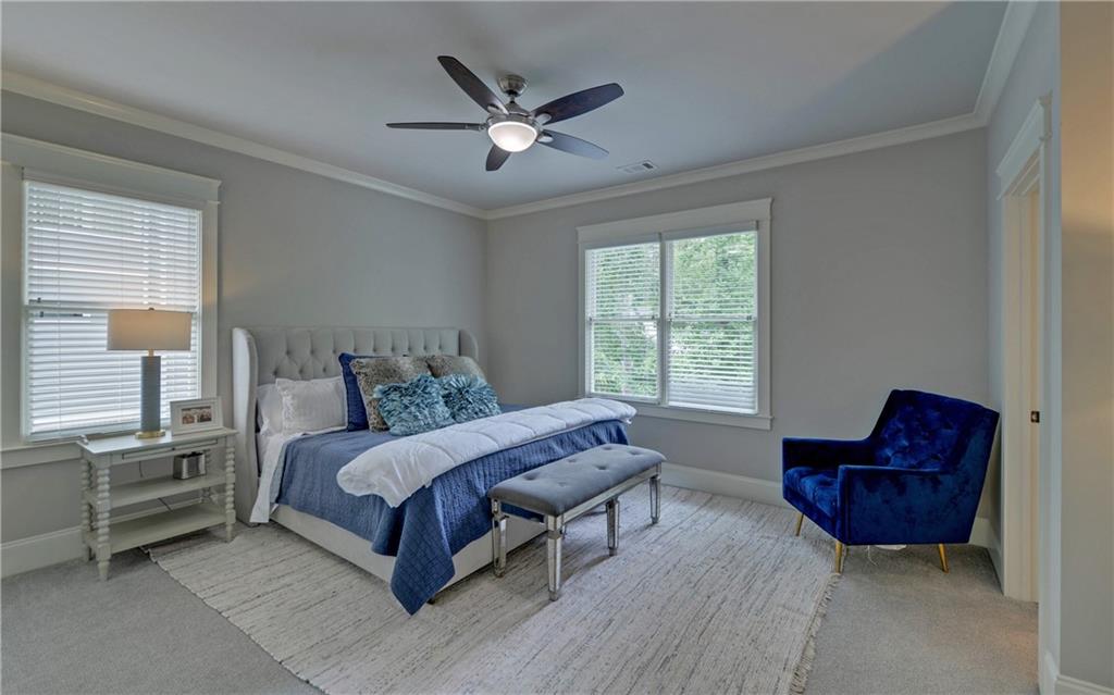 4048 Navajo Trail NE