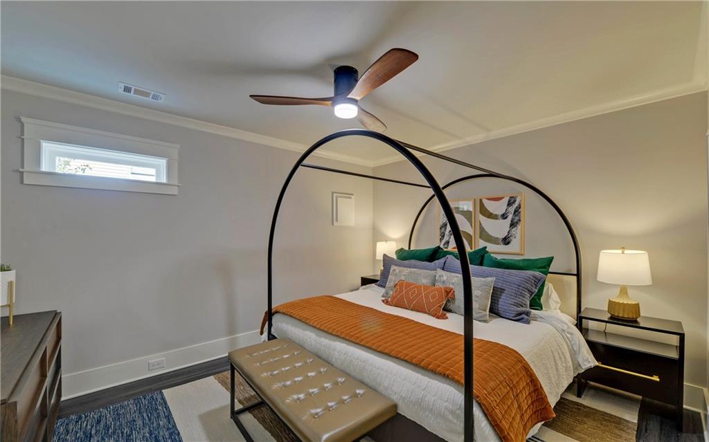 4048 Navajo Trail NE