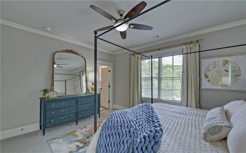 4048 Navajo Trail NE
