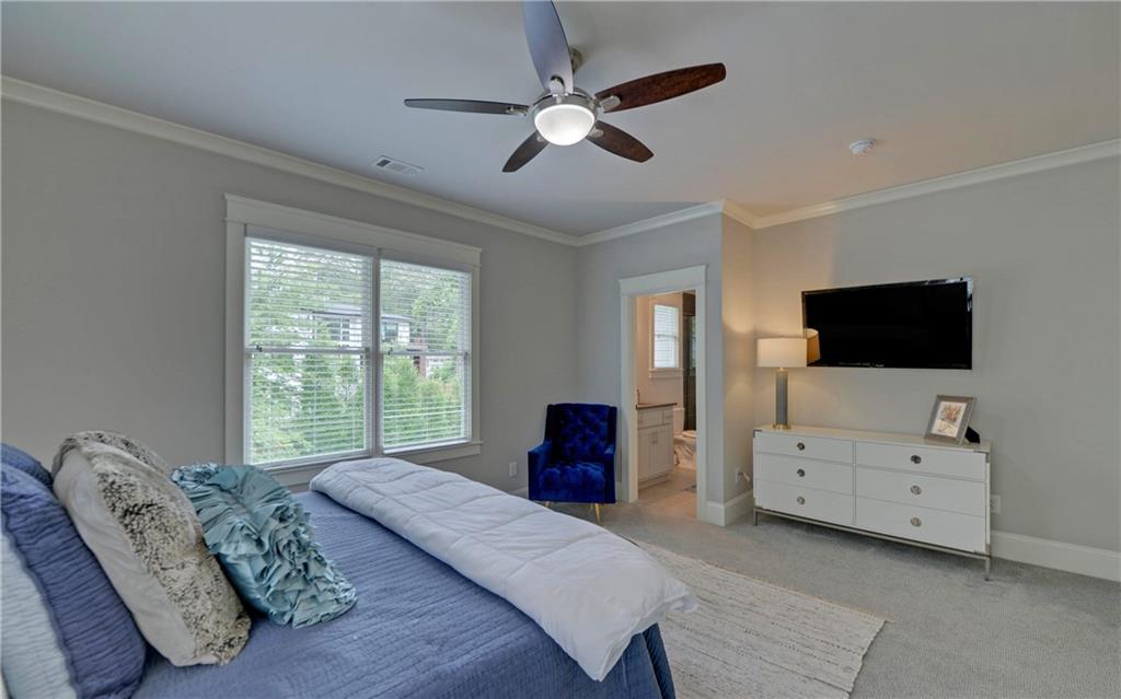 4048 Navajo Trail NE
