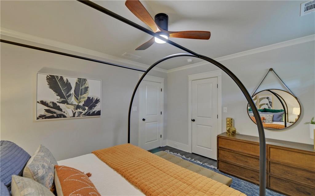 4048 Navajo Trail NE