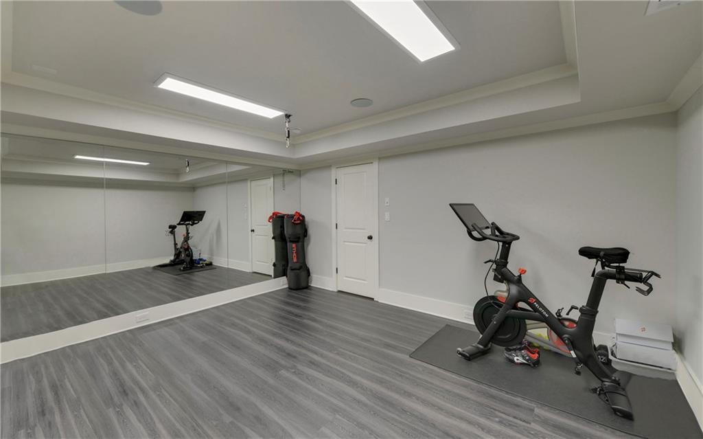 4048 Navajo Trail NE