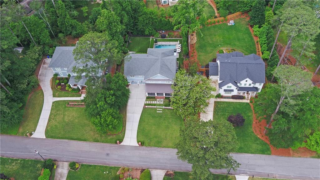 4048 Navajo Trail NE