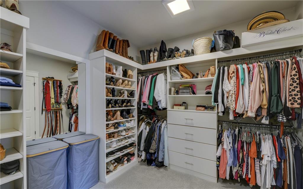 4048 Navajo Trail NE