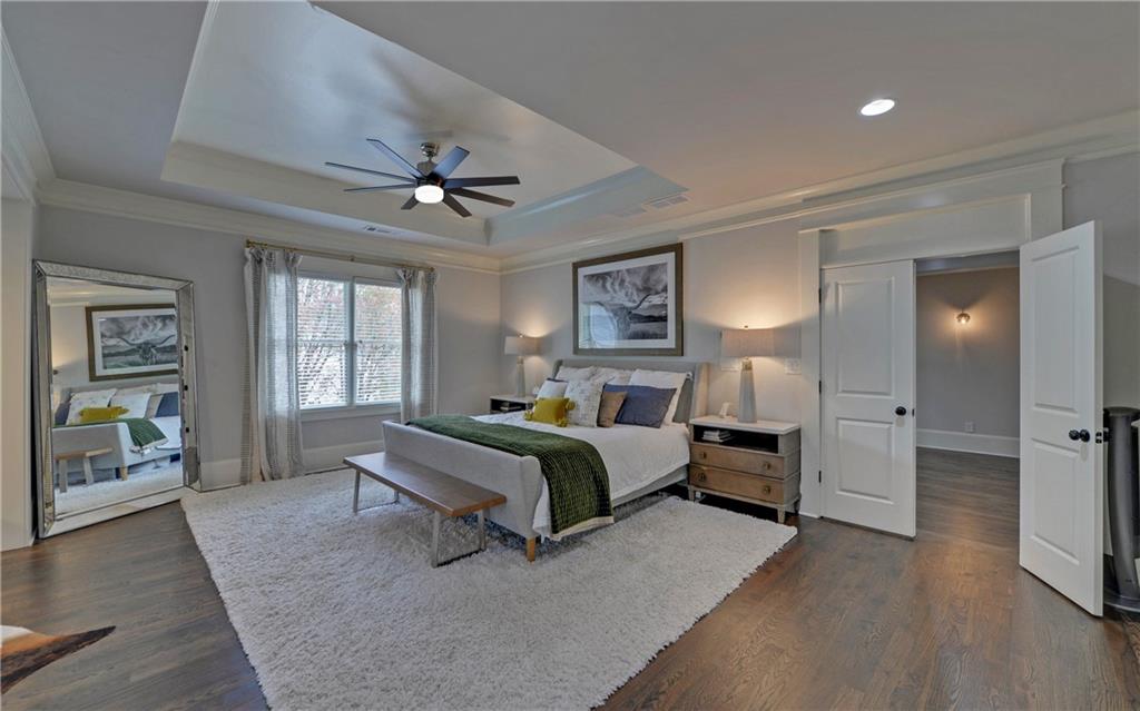 4048 Navajo Trail NE