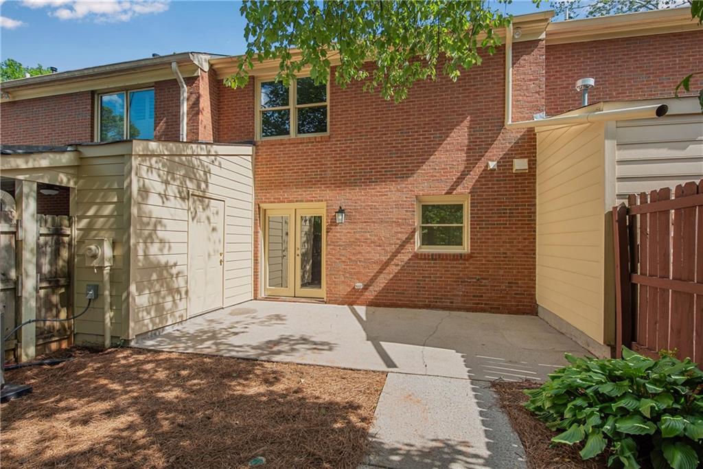 1082 Old Road