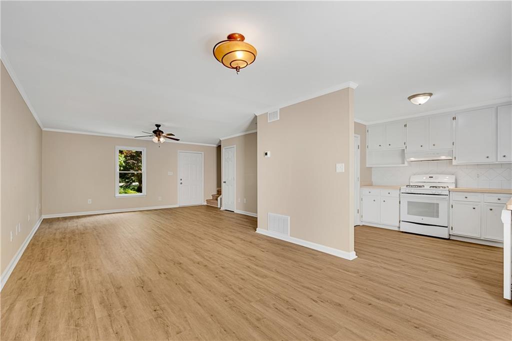 1082 Old Road