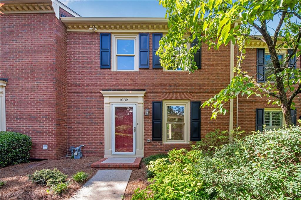 1082 Old Road