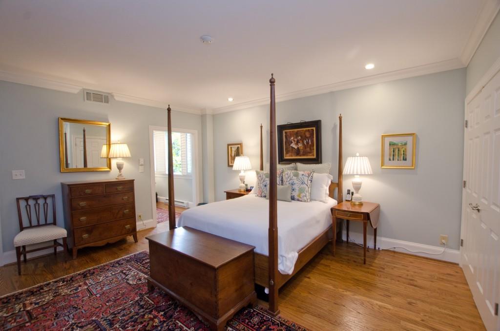 2734 Peachtree Road NW Unit B401
