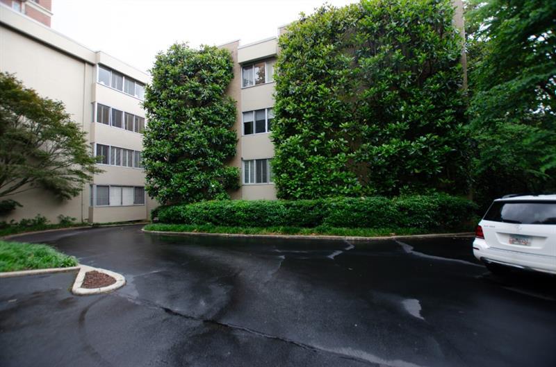 2734 Peachtree Road NW Unit B401