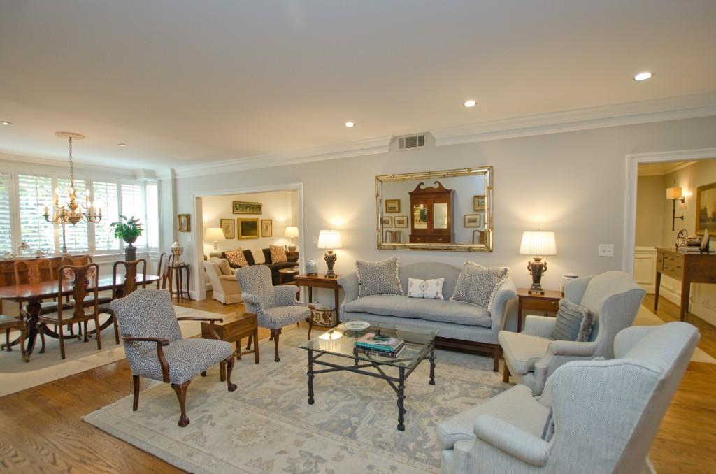 2734 Peachtree Road NW Unit B401