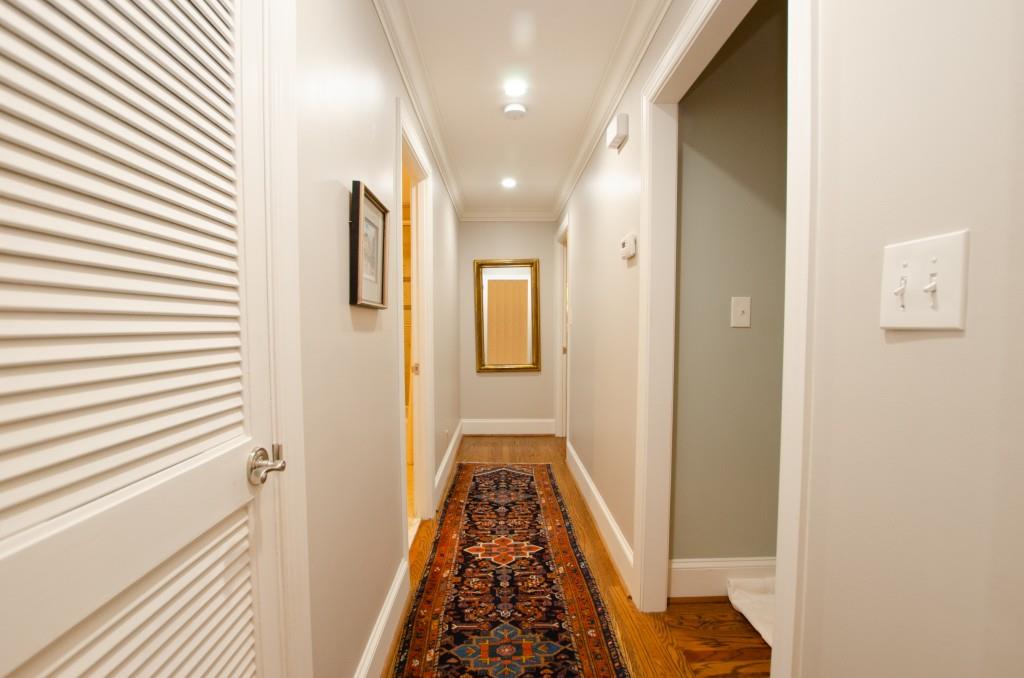 2734 Peachtree Road NW Unit B401