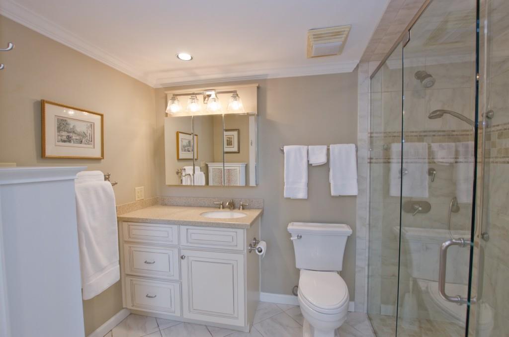 2734 Peachtree Road NW Unit B401