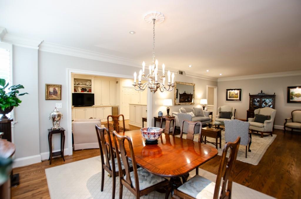 2734 Peachtree Road NW Unit B401