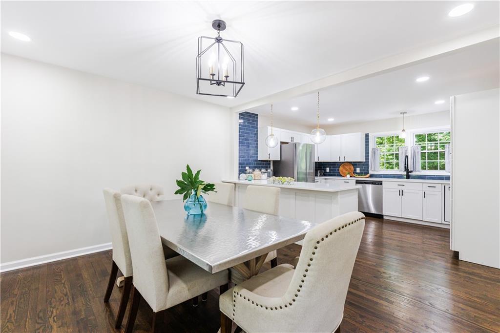 2559 Kingswood Drive