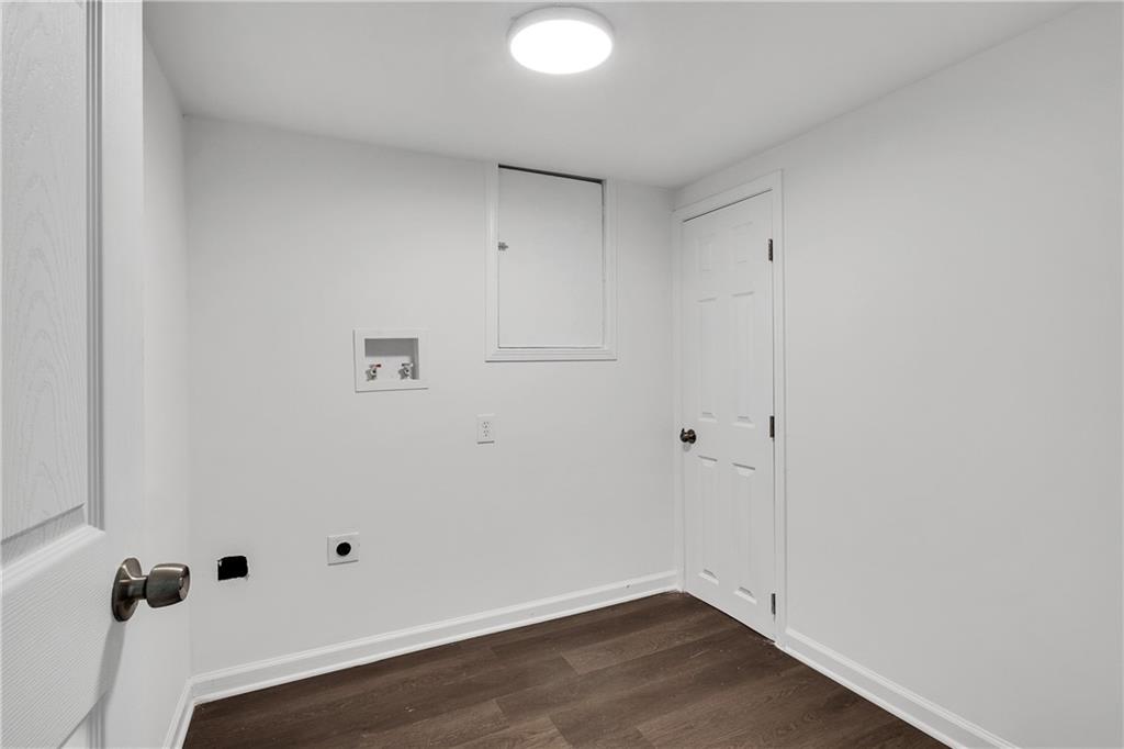2911 Deerview Trail