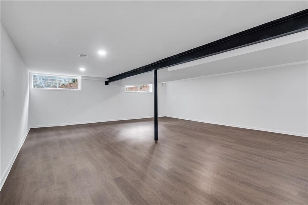 2911 Deerview Trail