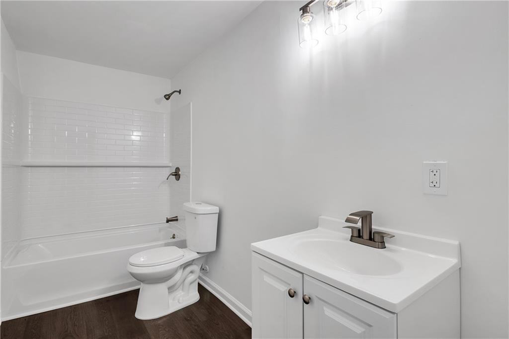 2911 Deerview Trail