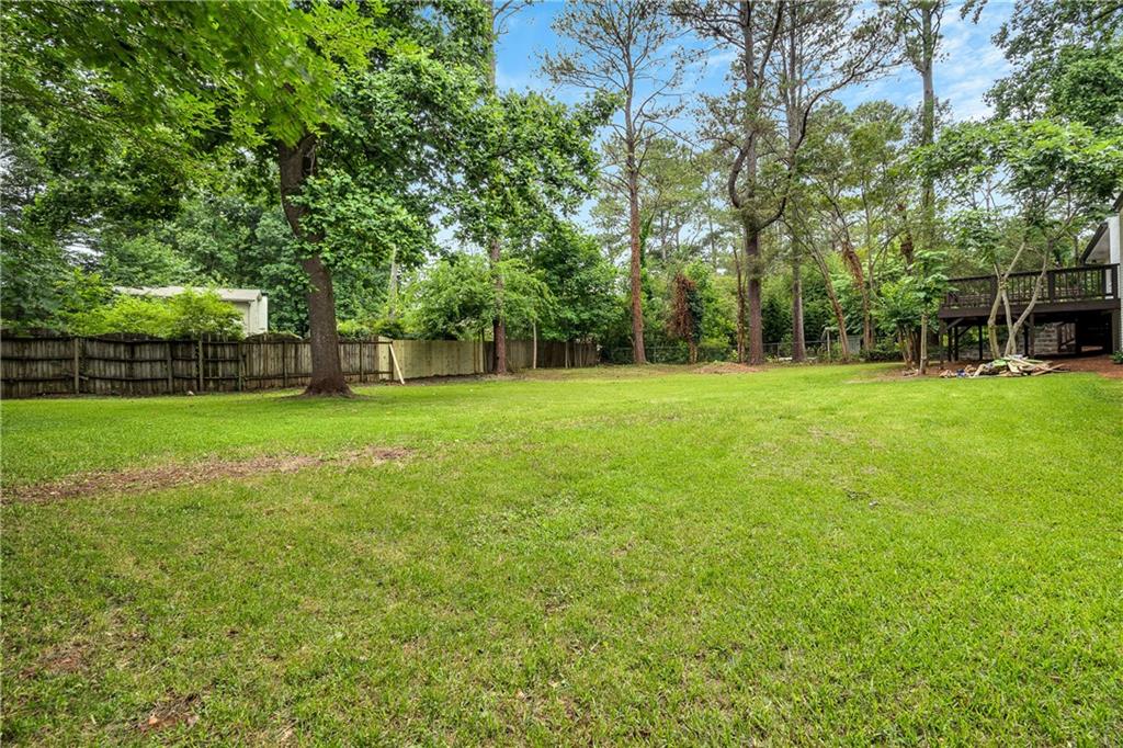 2911 Deerview Trail