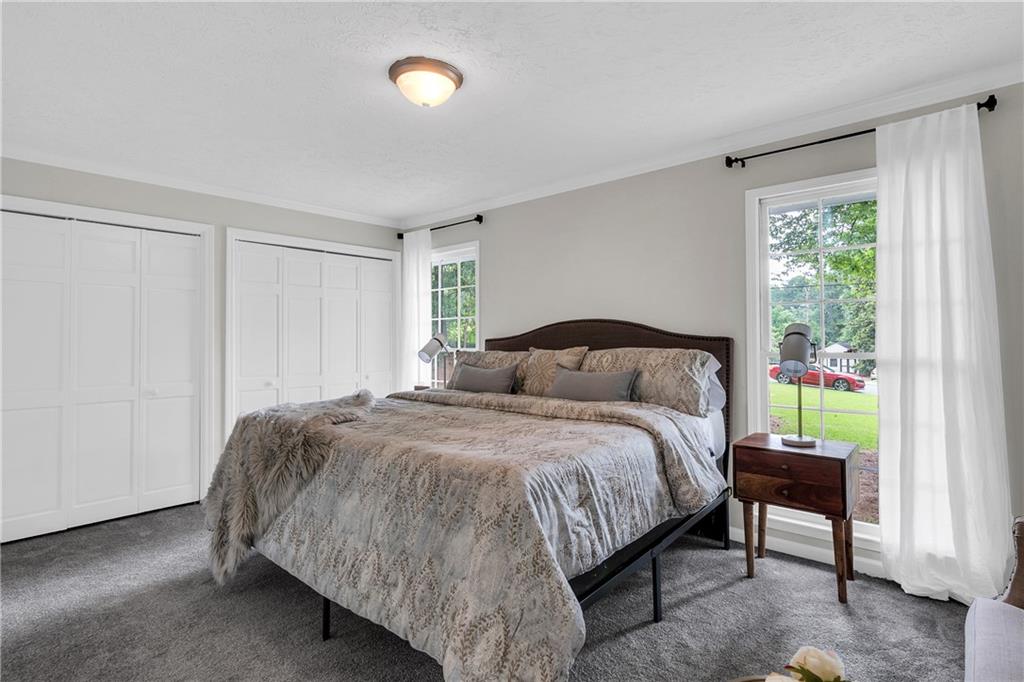 2911 Deerview Trail