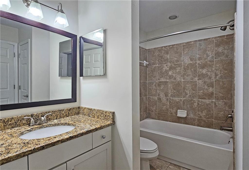 4040 Riverlook Parkway Unit 207