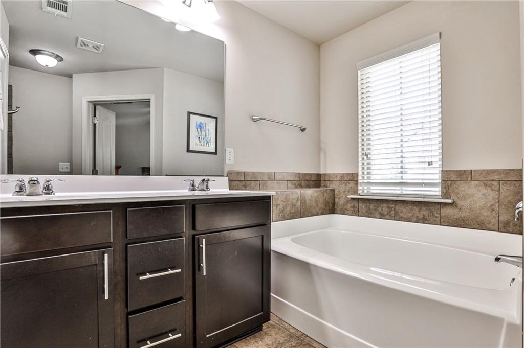 2463 Whiteoak Run SE Unit 17