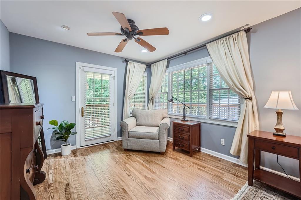 586 Ponce De Leon Manor NE