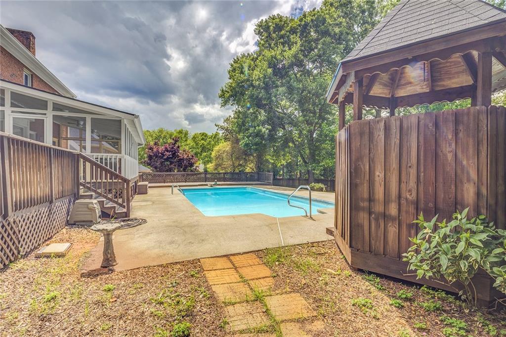 2341 Soaring Lane