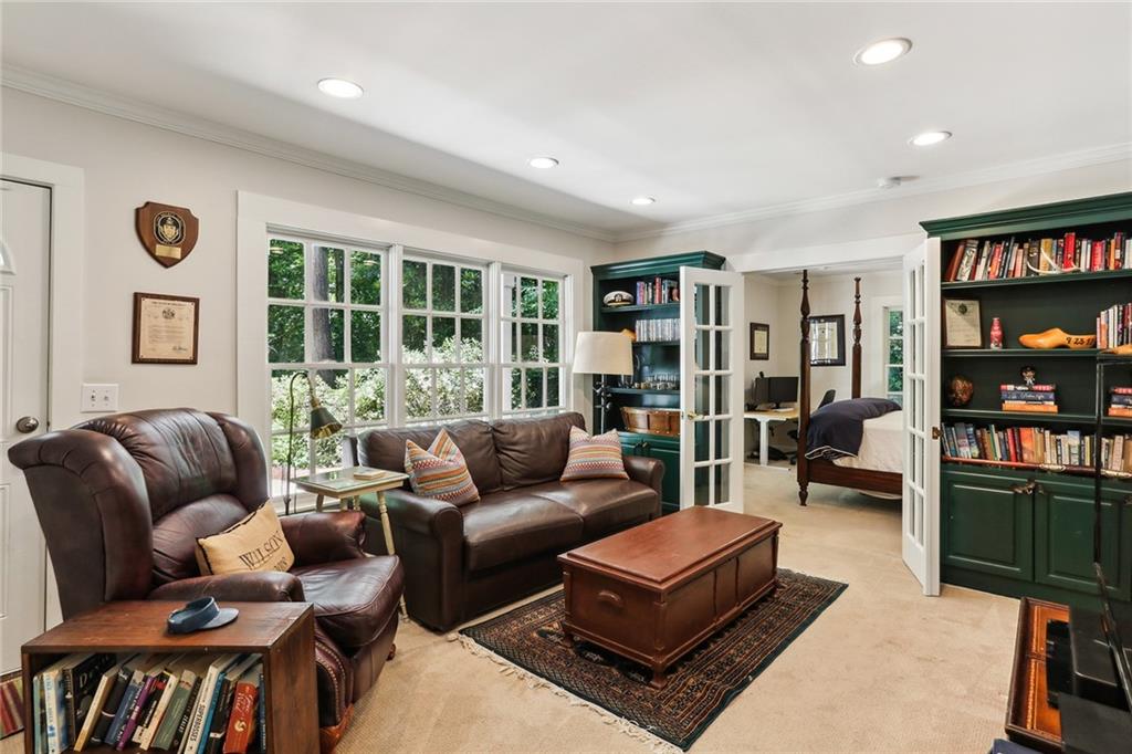 711 Wilson Road NW