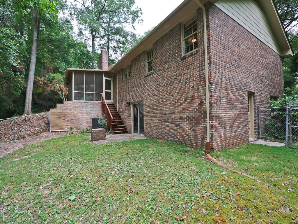 2740 Ridge Valley Road NW