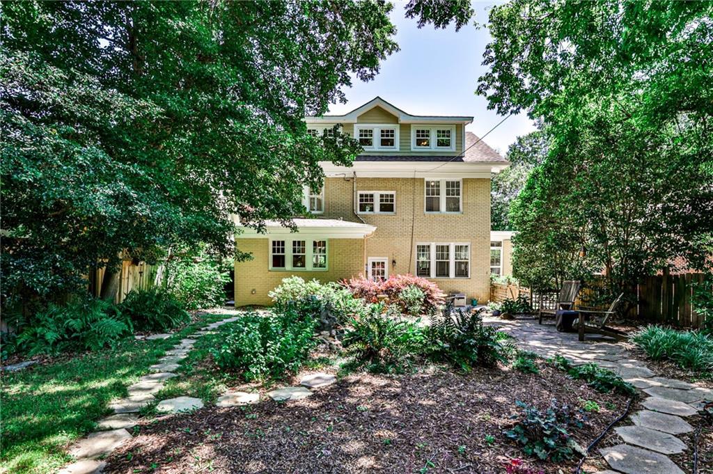 1527 Emory Road NE